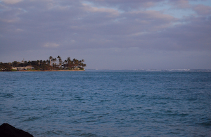 Approaching Ka'a'awa